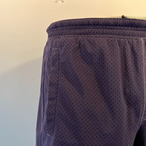 Lululemon Men's Run: Response Short Mini Polka Dot Purple Black - Size Medium - Picture 4 of 7